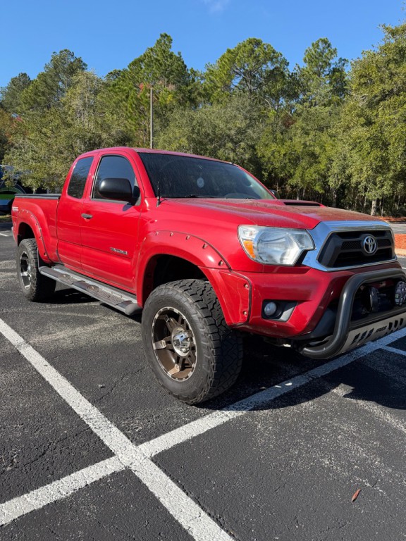 2013 Toyota Tacoma Image 2