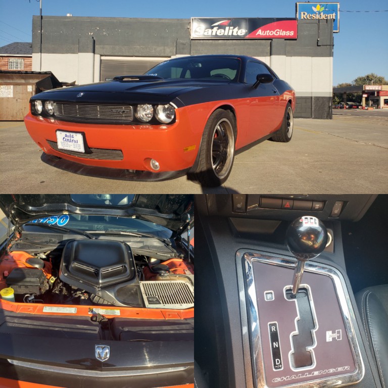 2009 Dodge Challenger Image 2