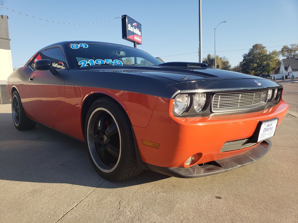 2009 Dodge Challenger Image 4