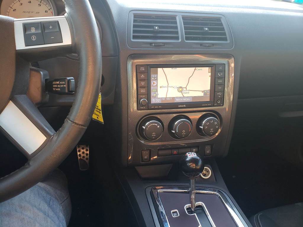 2009 Dodge Challenger Image 6