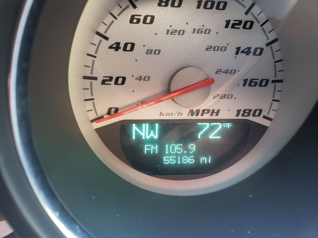 2009 Dodge Challenger Image 8