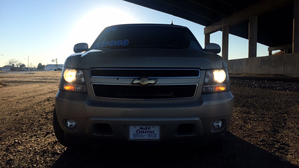 2009 Chevrolet Tahoe Image 2