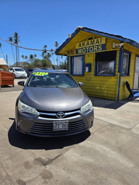 2015 Toyota Camry Image 2