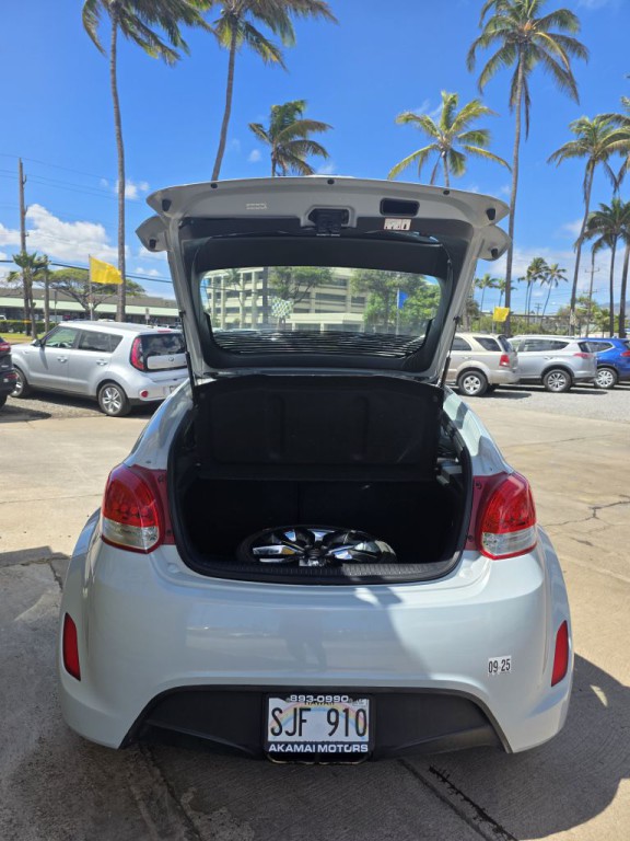 2014 Hyundai Veloster Image 4