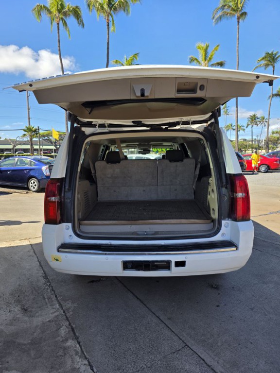 2015 Chevrolet Suburban Image 5