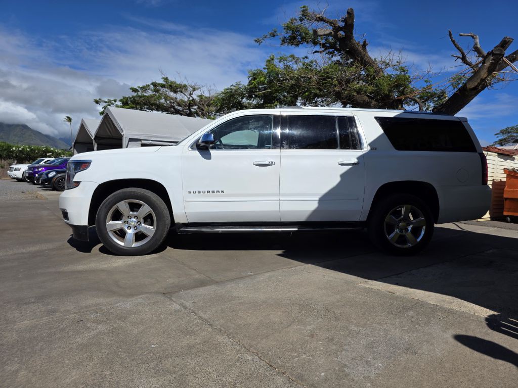 2015 Chevrolet Suburban Image 7