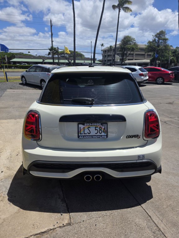 2022 MINI Cooper Image 6