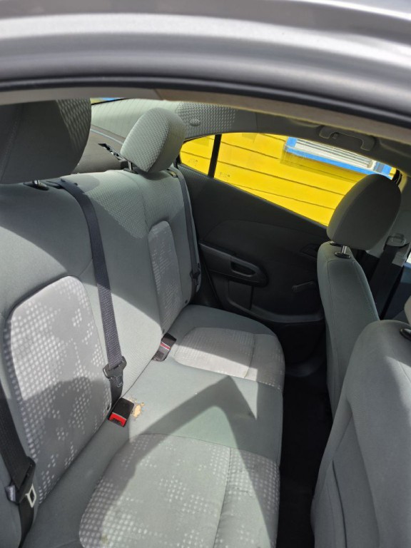 2016 Chevrolet Sonic Image 3