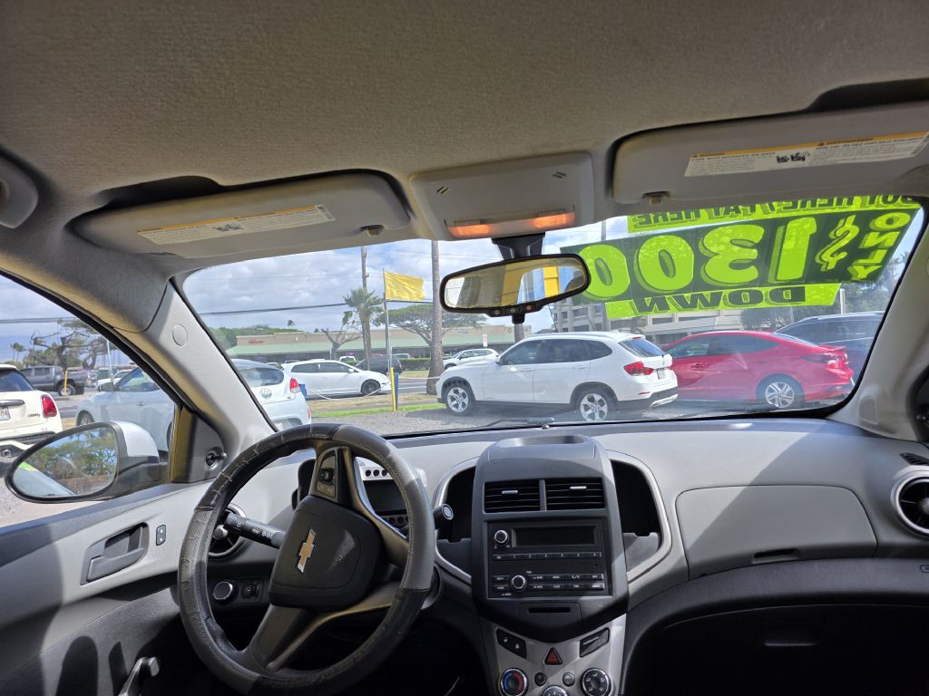 2016 Chevrolet Sonic Image 4