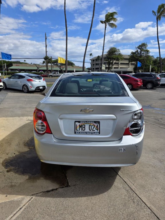 2016 Chevrolet Sonic Image 6