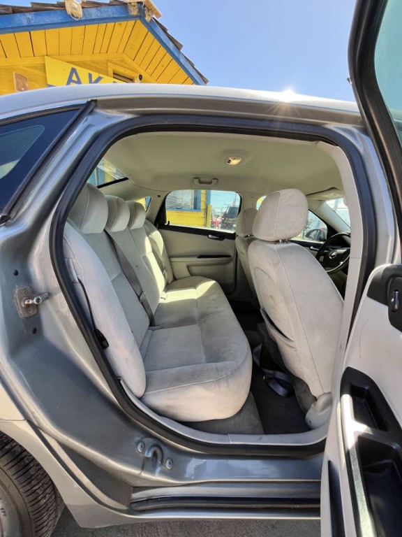 2008 Chevrolet Impala Image 3