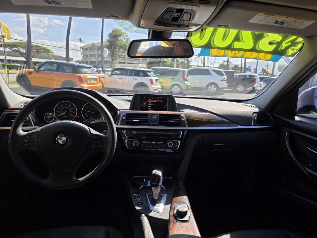 2017 BMW 3 Series Image 7