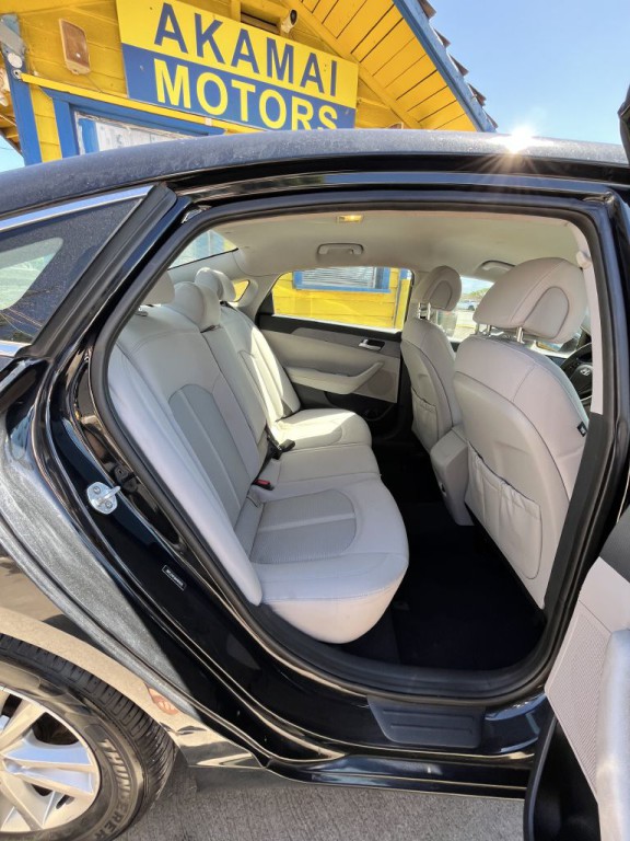 2017 Hyundai Sonata Image 3
