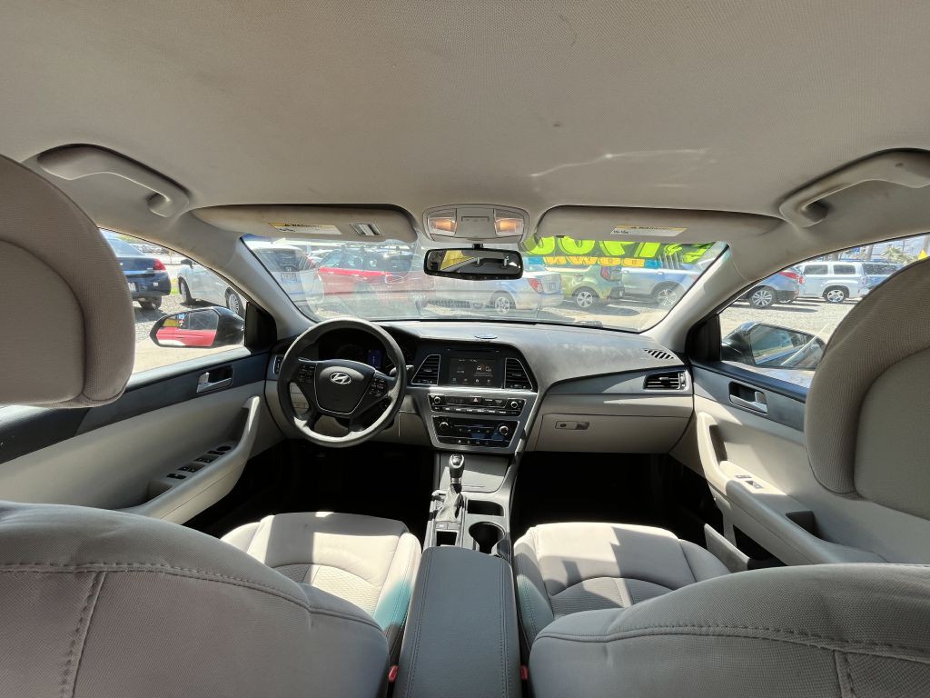 2017 Hyundai Sonata Image 4