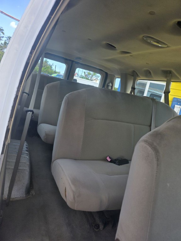 2009 Ford Econoline Image 3