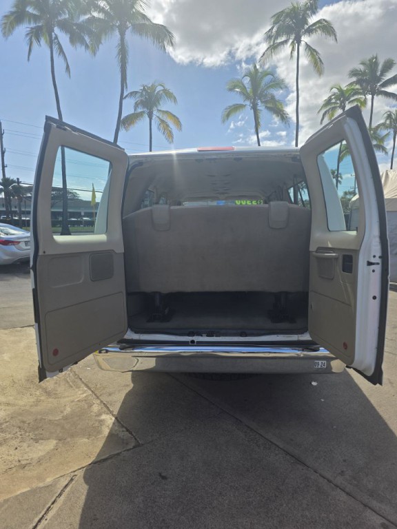 2009 Ford Econoline Image 6