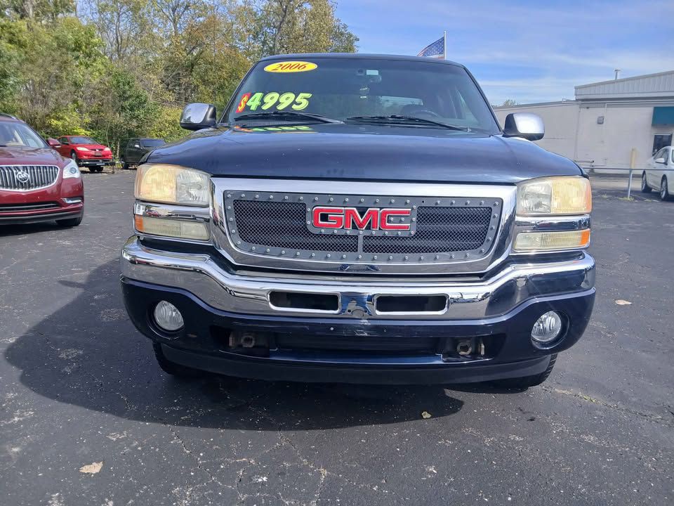 2006 GMC Sierra Image 1
