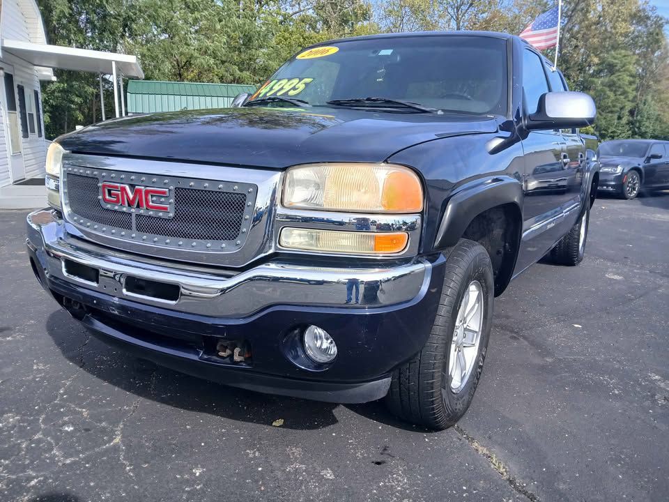 2006 GMC Sierra Image 2