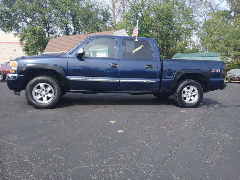 2006 GMC Sierra Image 3