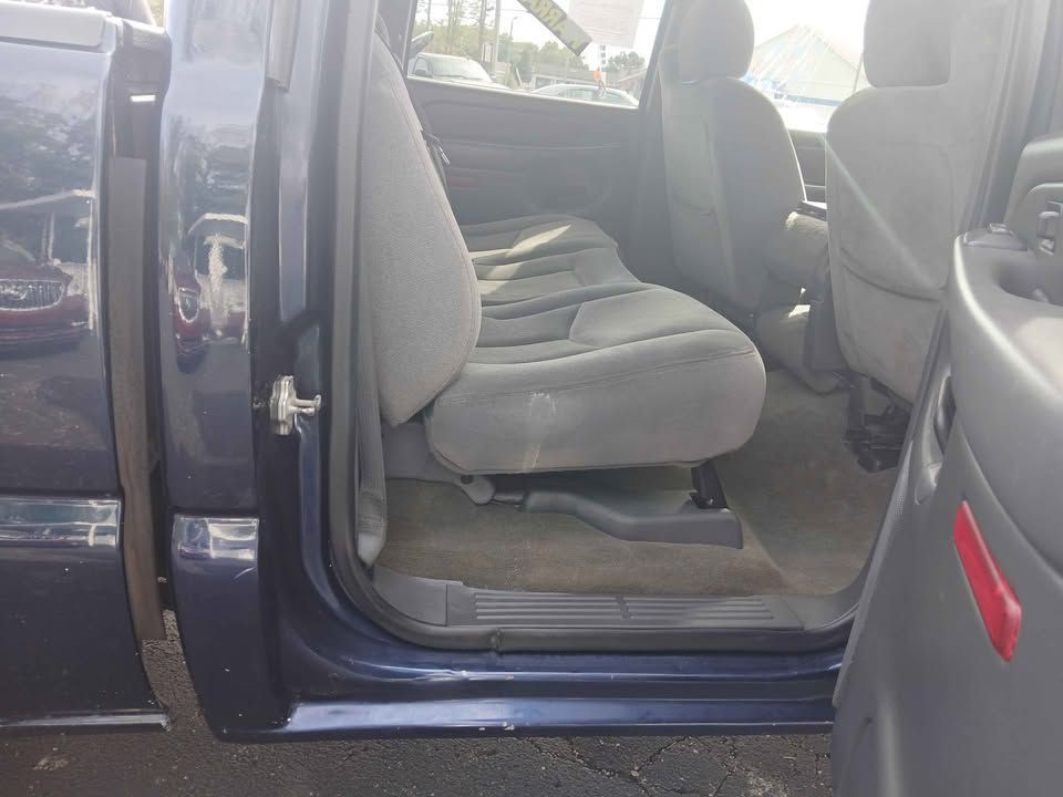 2006 GMC Sierra Image 11