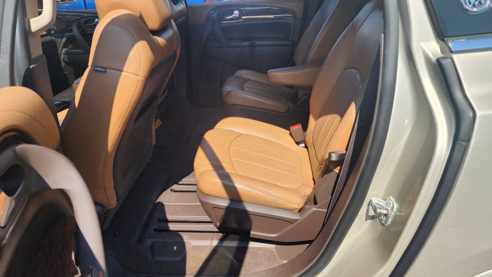 2015 Buick Enclave Image 9