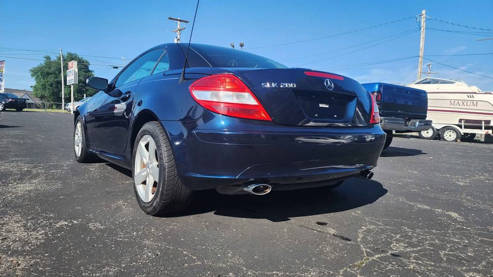 2007 Mercedes-Benz SLK-Class Image 3