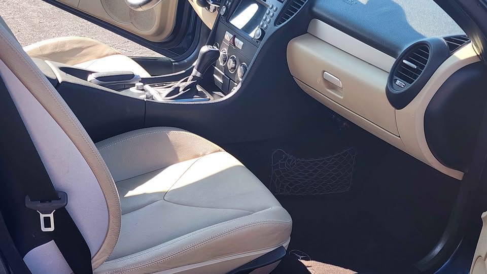 2007 Mercedes-Benz SLK-Class Image 8