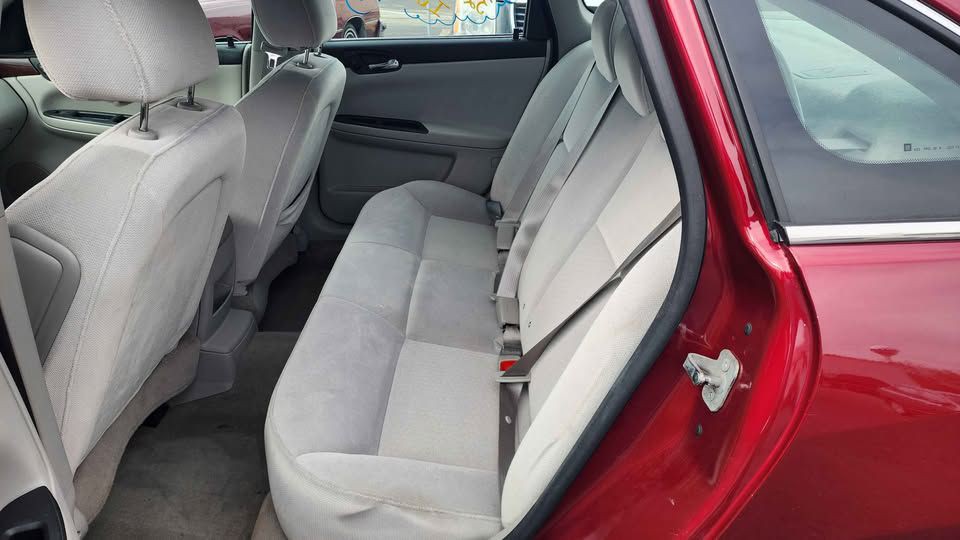 2009 Chevrolet Impala Image 5