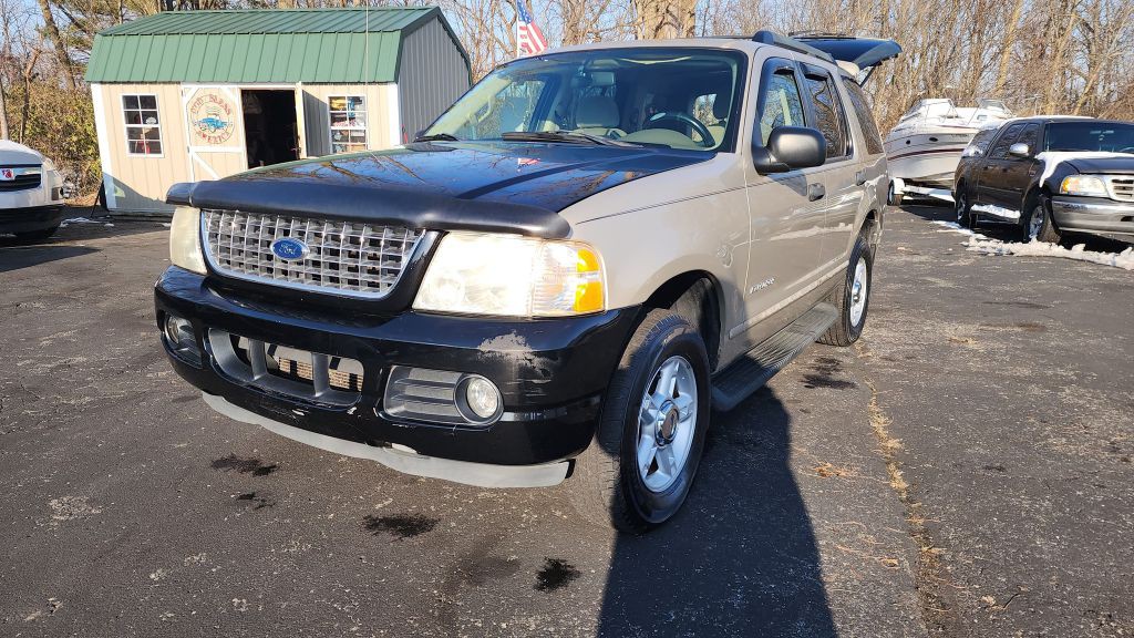 2005 Ford Explorer Image 2