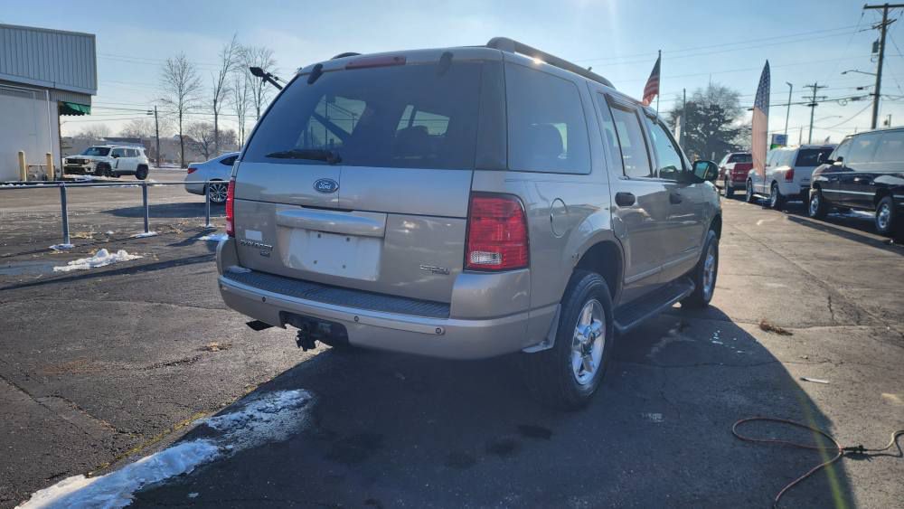 2005 Ford Explorer Image 6