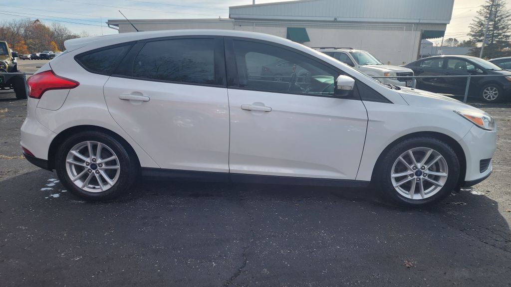 2016 Ford Focus Image 7