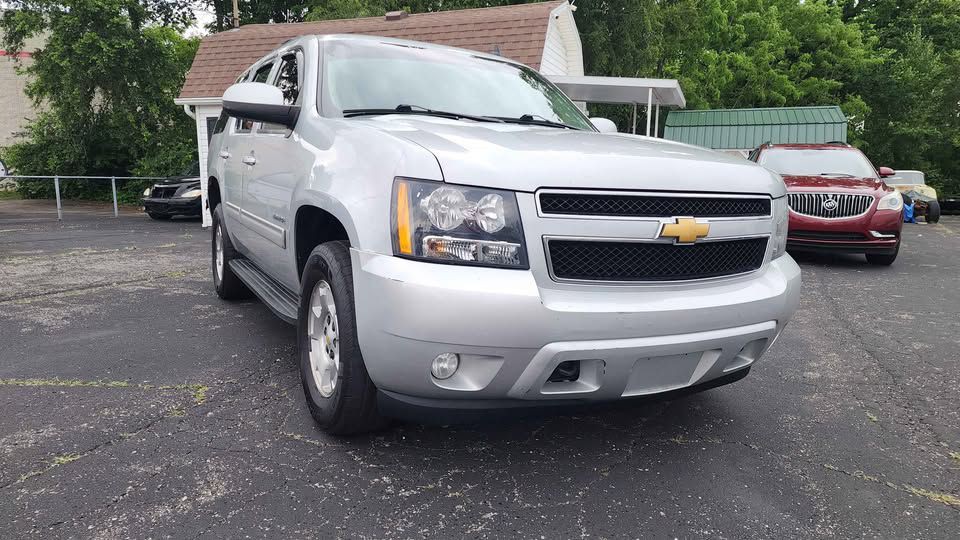 2012 Chevrolet Tahoe Image 3