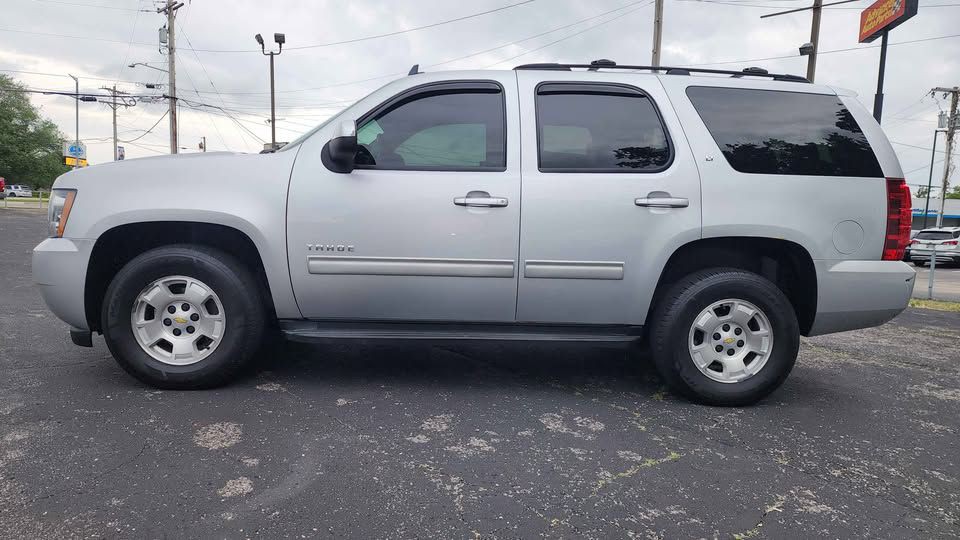 2012 Chevrolet Tahoe Image 4