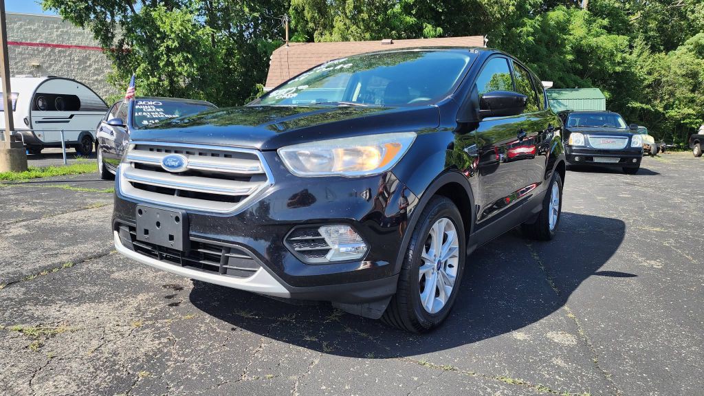 2017 Ford Escape Image 1