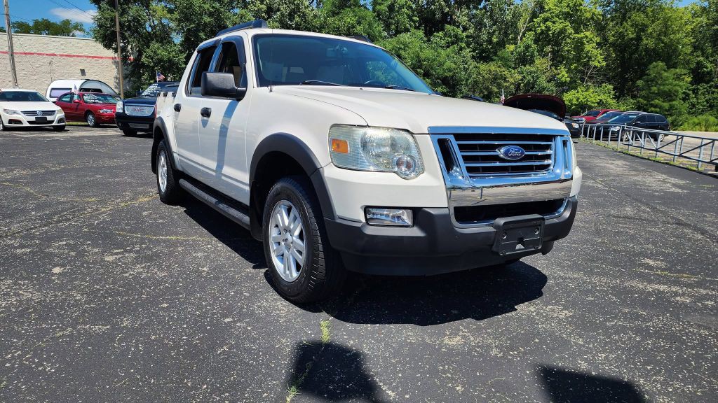 2008 Ford Explorer Image 8