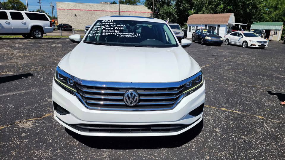 2021 Volkswagen Passat Image 1