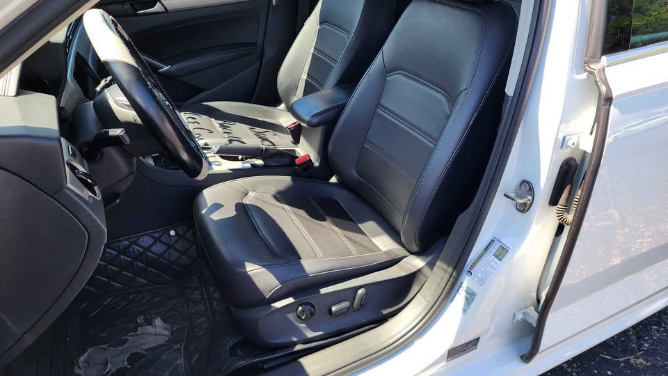 2021 Volkswagen Passat Image 9