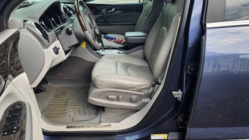 2014 Buick Enclave Image 9