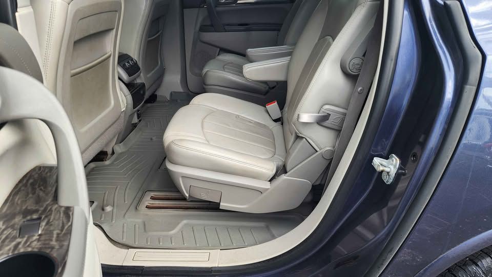 2014 Buick Enclave Image 10