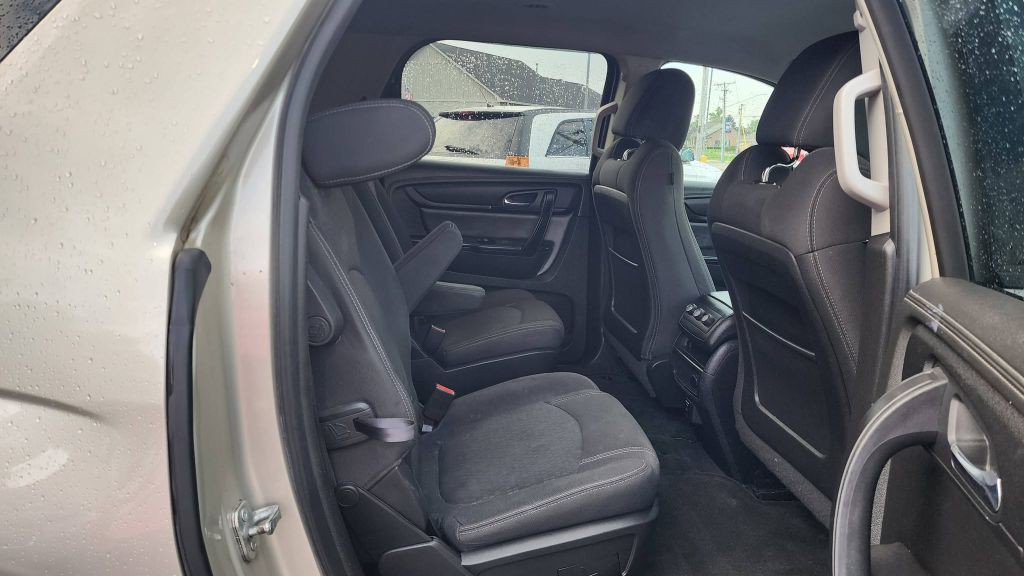 2015 GMC Acadia Image 11