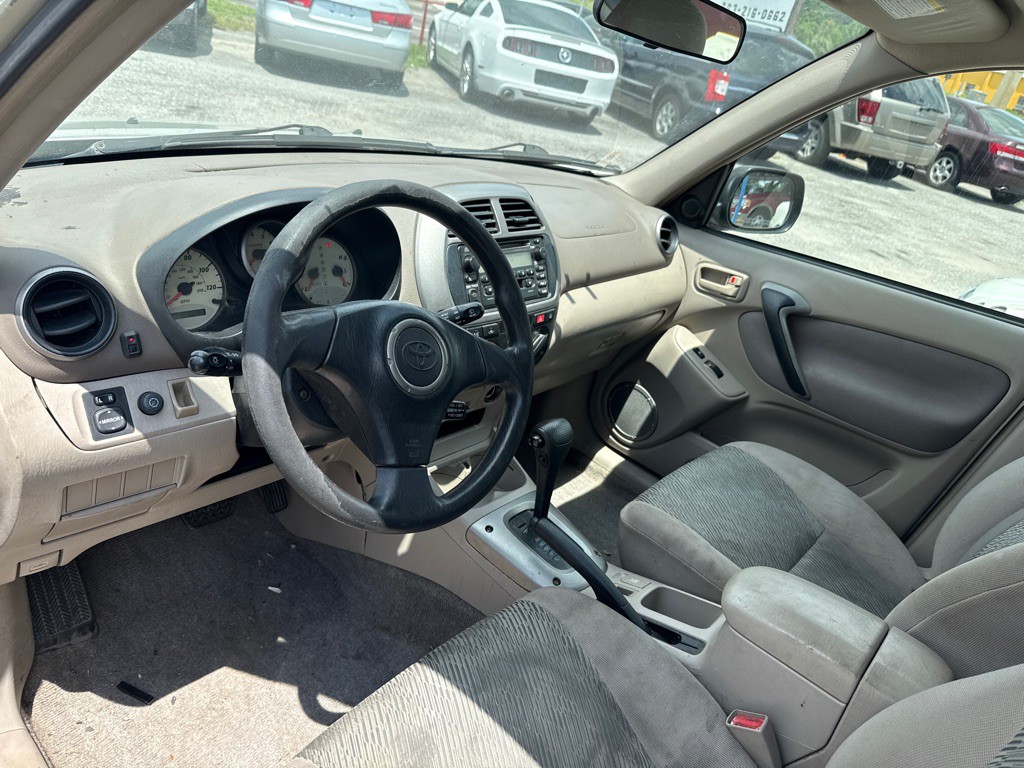 2002 Toyota Rav4 Image 2