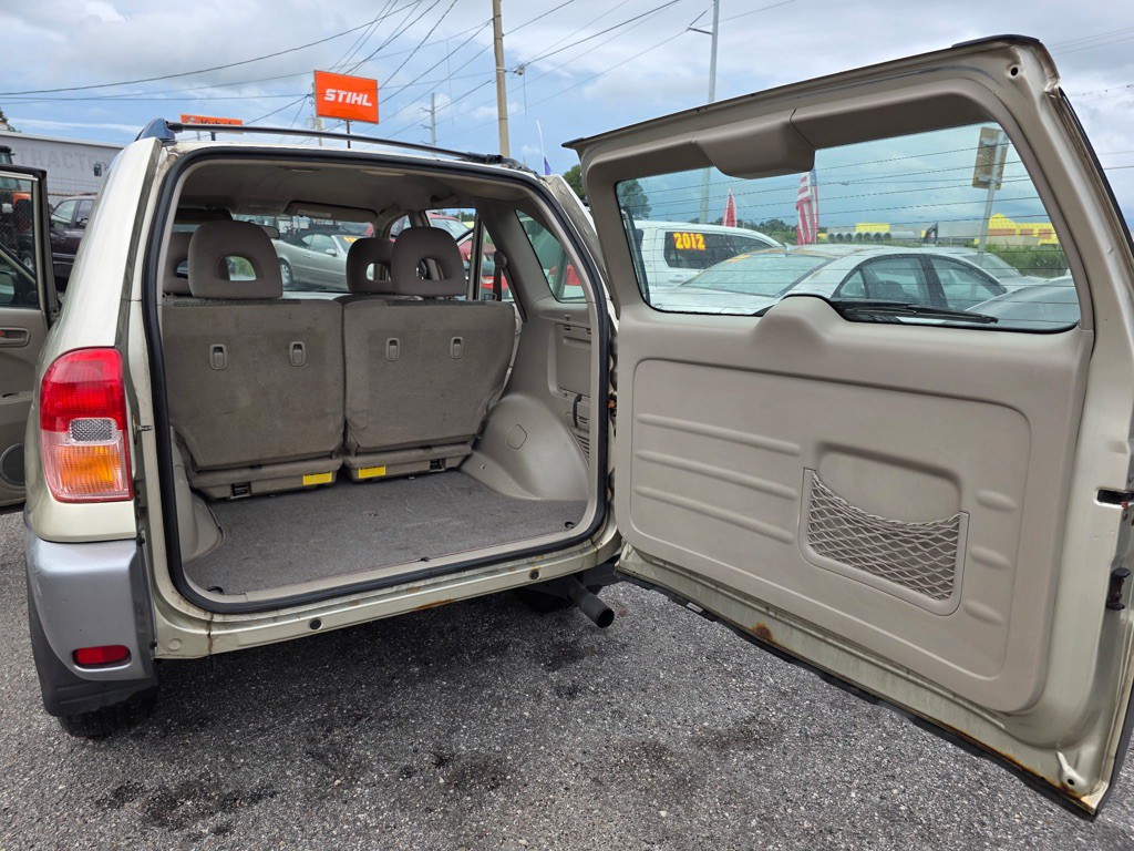 2002 Toyota Rav4 Image 12