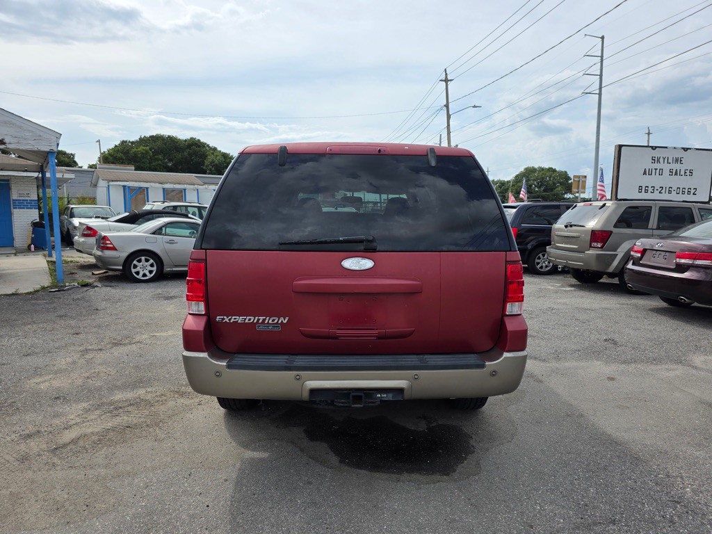 2004 Ford Expedition Image 12