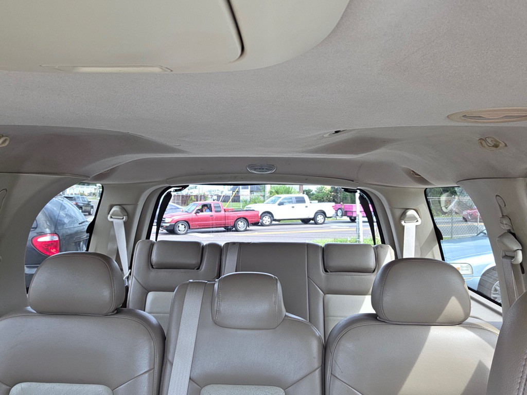 2004 Ford Expedition Image 21