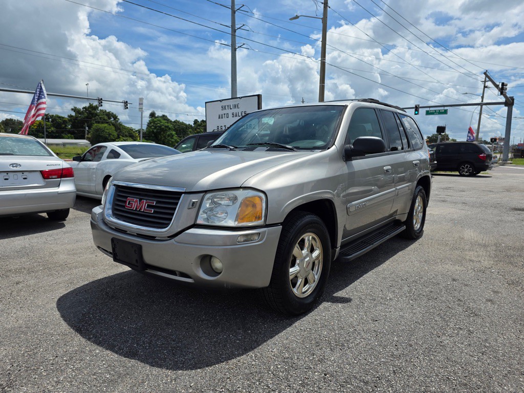 2002 GMC Envoy Image 1