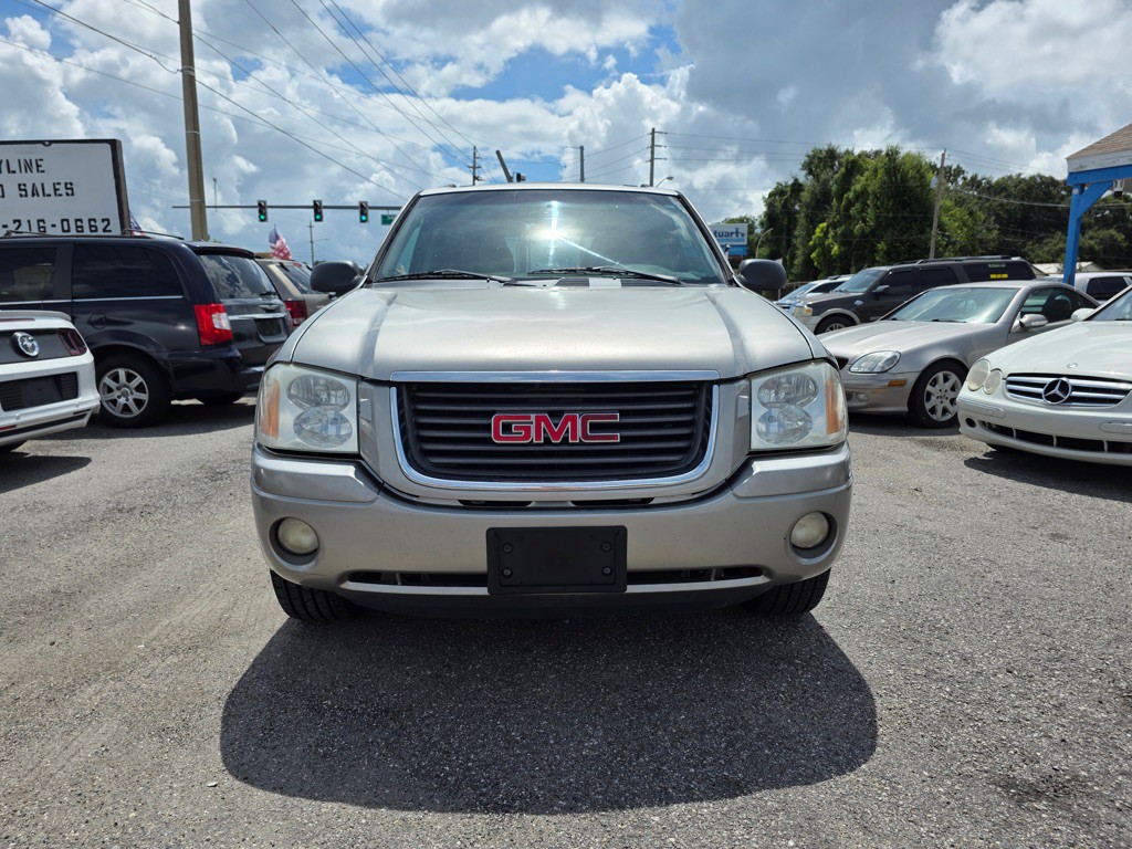 2002 GMC Envoy Image 2