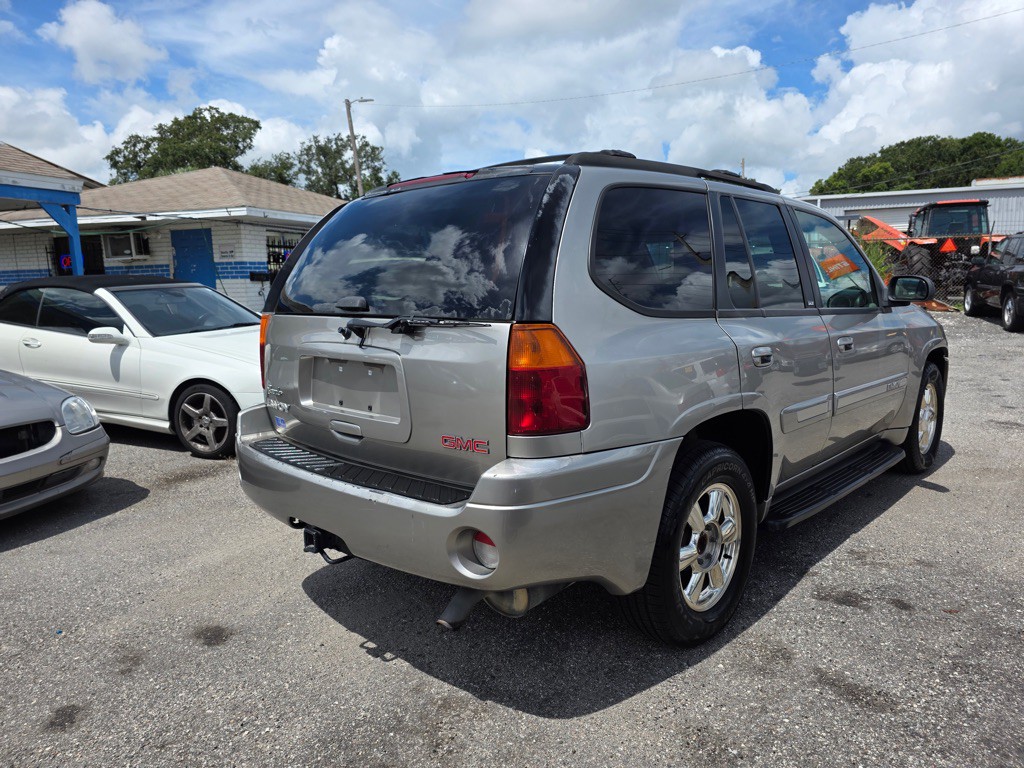 2002 GMC Envoy Image 5