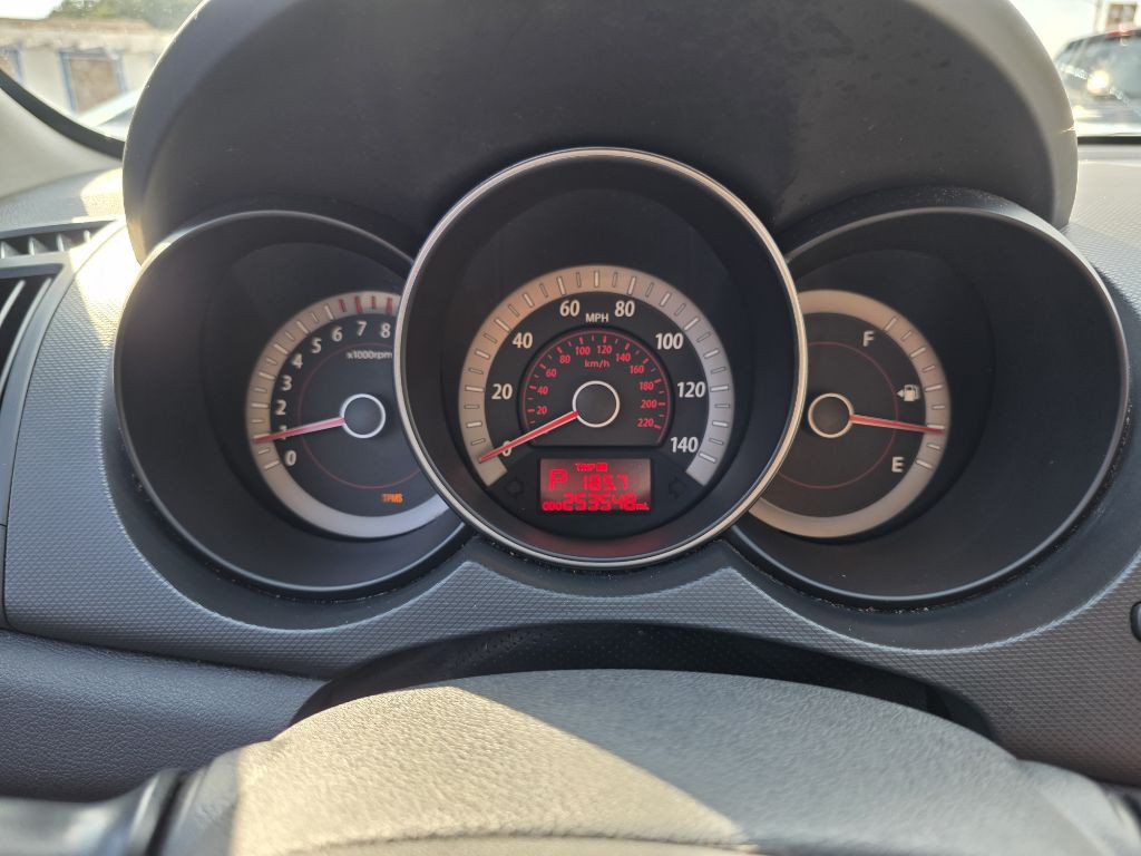 2010 Kia Forte Image 13
