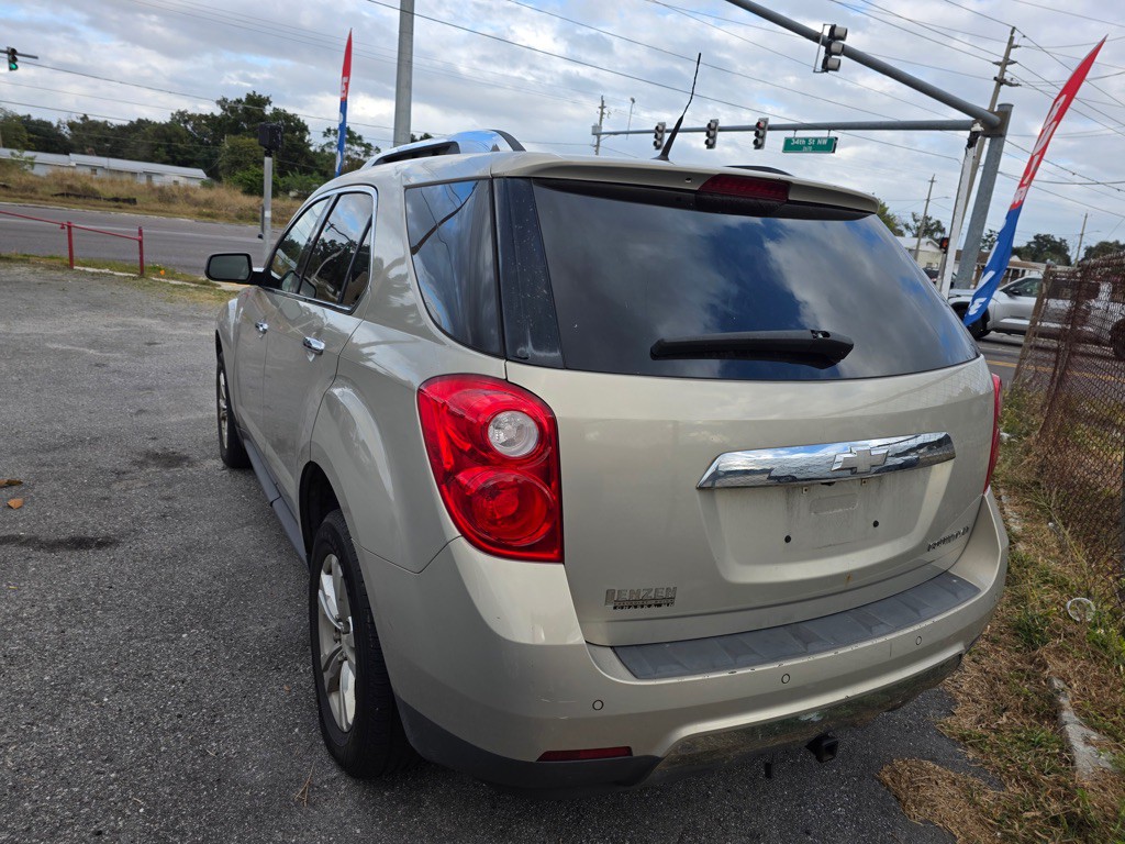 2010 Chevrolet Equinox Image 2
