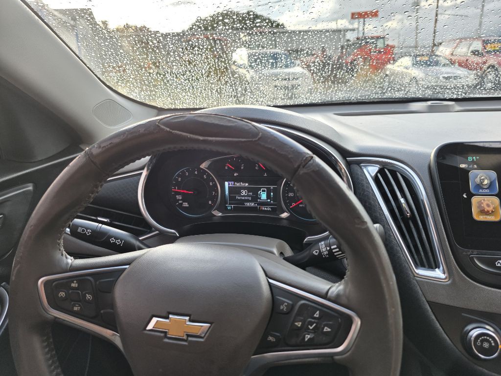 2018 Chevrolet Malibu Image 11